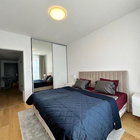 Vyhlad Na Mesto, 24. Poschodie, Free Parking Pressburg Exterior foto